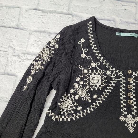 Maurices Black Boho Top with White Embroidery size Medium - Picture 4 of 12